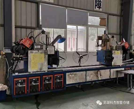 雙工位自動焊機(jī)